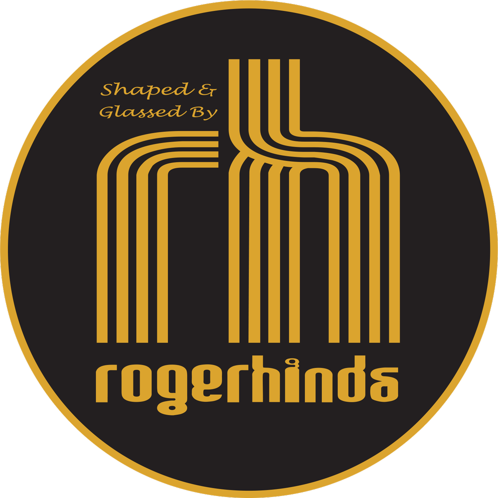 The Roger Hinds Shapes logo, the mark of a master shaper, representing impeccable quality, available at Noordzee Boardstore. Noordzee Boardstore surfshop Surfschool webshop surfboardrepairs Scheveningen