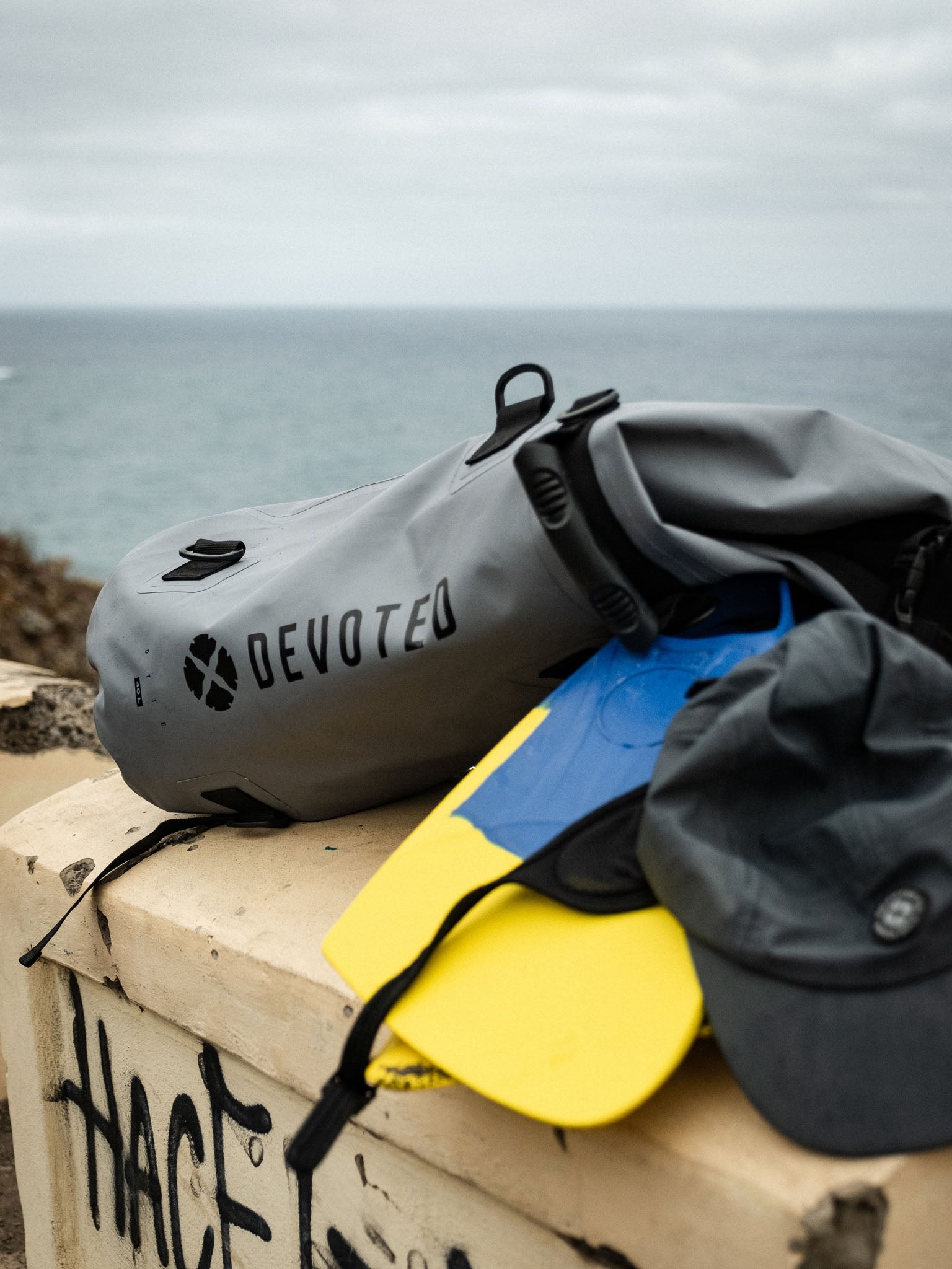 Devoted devoted dry bag backpack 40L grey grey Noordzee Boardstore surfshop Scheveningen