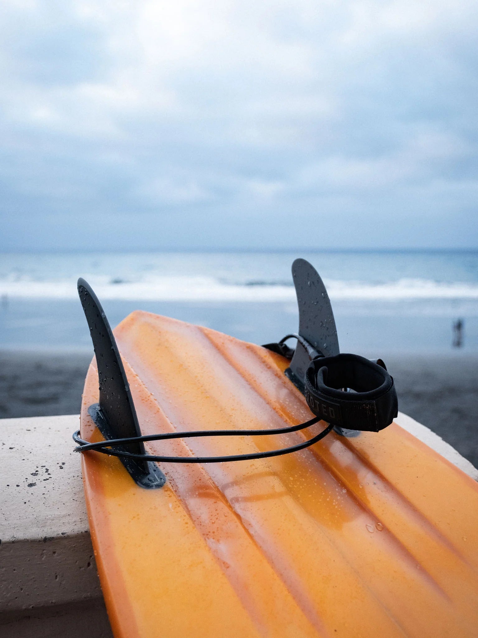 Devoted 6ft pro leash (7mm) black/aqua